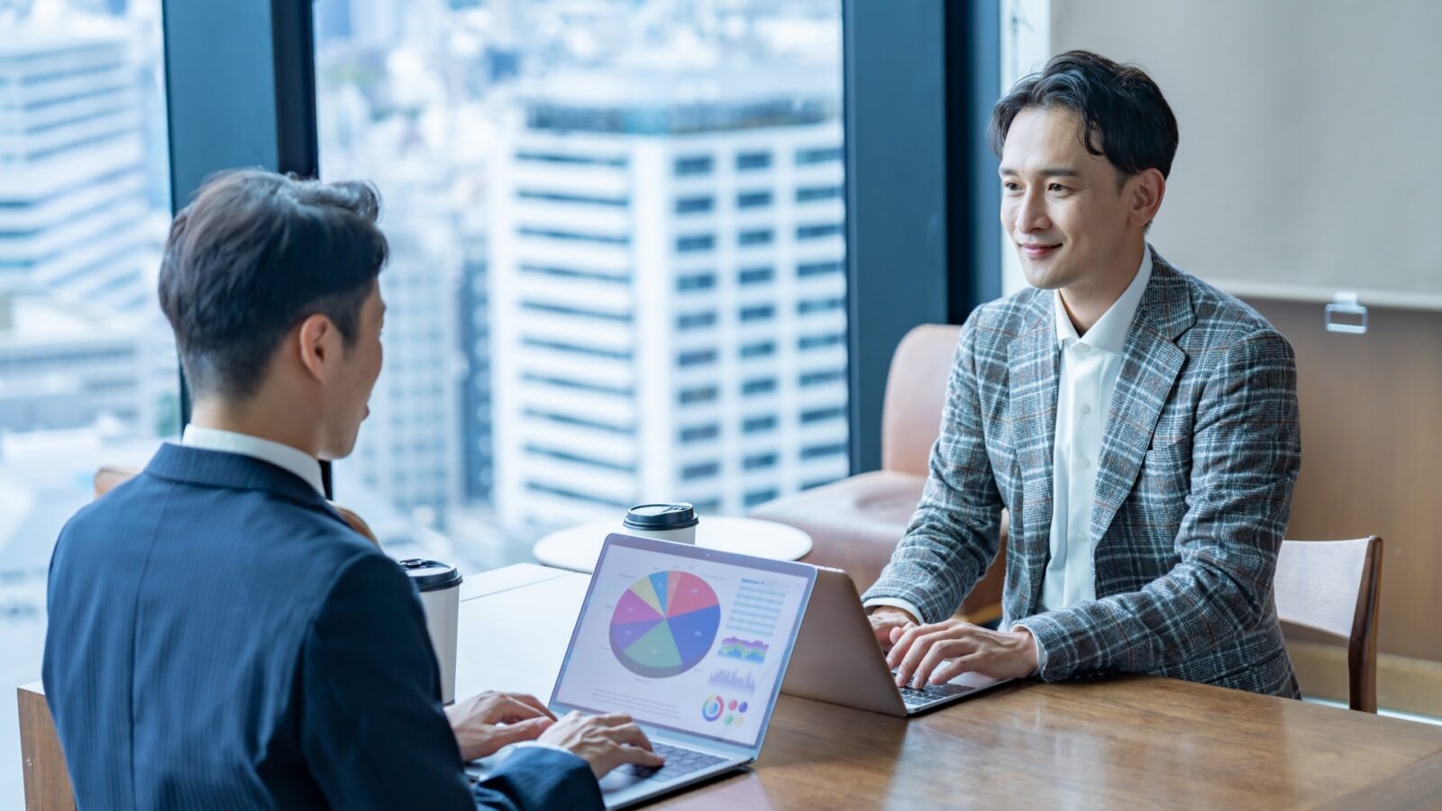 専門職（コンサルタント・士業・金融・不動産）の求人アイキャッチ画像
