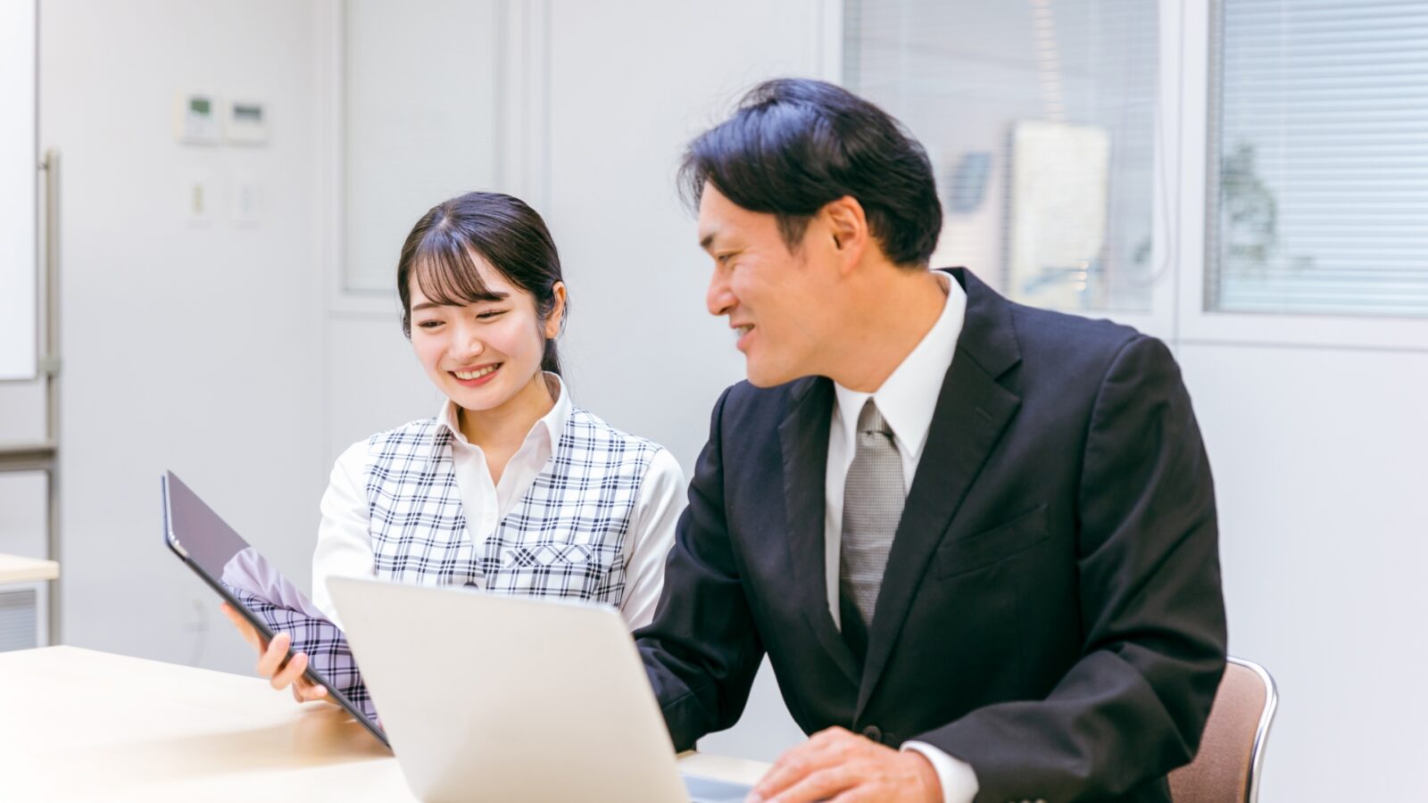 事務・管理の求人アイキャッチ画像