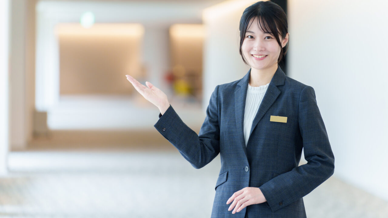 接客販売系｜正社員｜千葉県,東京都,神奈川県｜DEAN & DELUCA首都圏

エリア採用のため限定店舗での配属はございません。
スキルと適正を見て配属店舗が決定されます。

・東京：丸の内・大手町メトロピア・羽田空港・成城学園・六本木・Echika表参道・新宿NEWoman・上野パルコヤ・ミッドタウン日比谷・日本橋・渋谷ストリーム・東京音大・虎ノ門ヒルズ・慈恵医大

・神奈川：テラスモール湘南・藤沢・コレットマーレ・新百合ヶ丘

・千葉：成田空港

●勤務地について 
応募店舗と配属店舗は異なります
